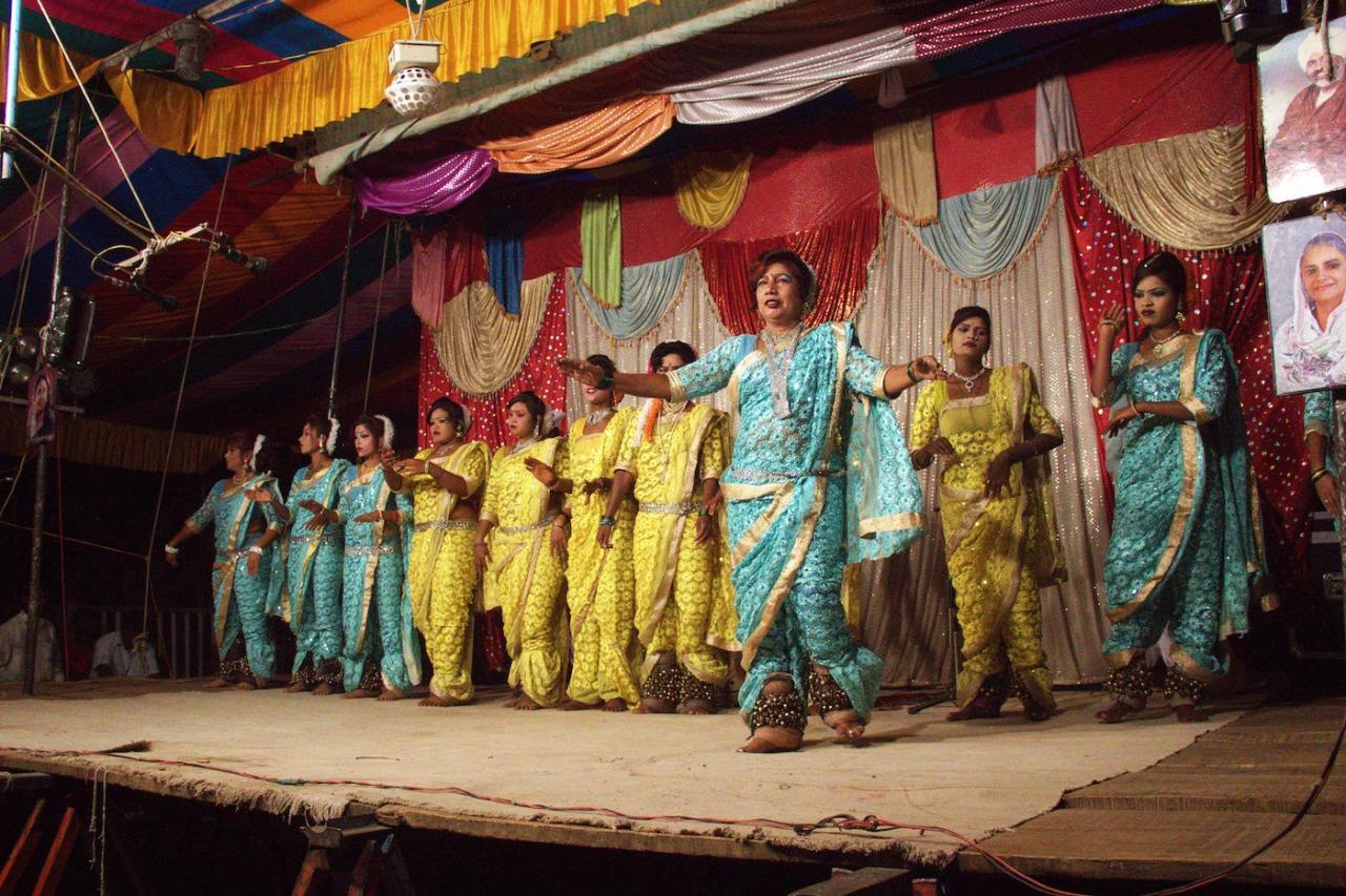 Heckled, harassed, still dancing Heckled, harassed, still dancing